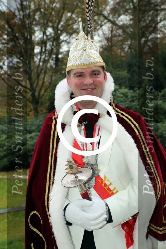 Driebergen, 20 November 2016 Jimmy Hoekstra (Prins Jim XLII) , Prins Candice (Candice de Bruin en Adjudant Mark Ligteringen van Stichting CV De Sparrennarren