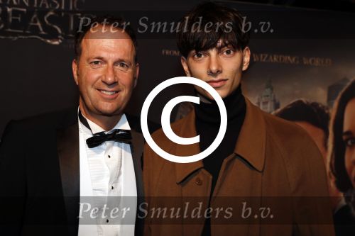 Amsterdam 15 november 2016
Premiere Fantastic beasts in Tuschinski. Jochem v Gelder met zoon
