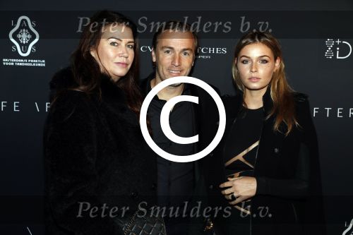 Halfweg 27 oktober 2016
Life after football LAF gala in the sugarfactory. Joelle Witschge met haar ouders Richard en Lia. Ook vriend Timor Steffens was erbij