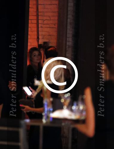 Halfweg 27 oktober 2016
Life after football LAF gala in the sugarfactory. Joelle Witschge met haar ouders Richard en Lia. Ook vriend Timor Steffens was erbij
