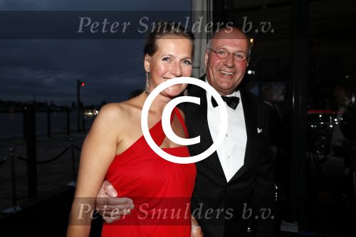 Amsterdam 8 oktober 2016
JFK Gala in the harbour club Amsterdam. Joep v d Nieuwenhuizen met vriendin