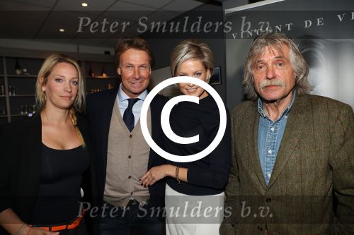 Lienden, 25 Oktober 2016
Boekuitreiking Hans Kraay Jr.
Johan Derksen Helene Hendriks en Hans Kraay Jr. Sofie Hraay