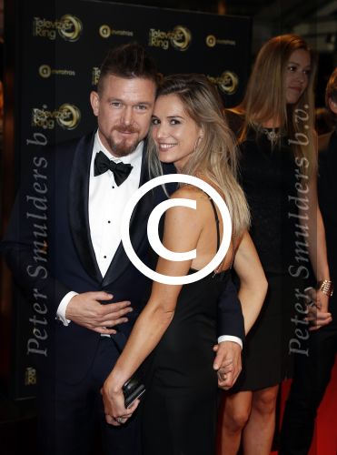 Amsterdam 13 oktober 2016
Televizierring 2016 in de heineken music Hall. Johnny de Mol met zijn vriendin Anouk v Schie