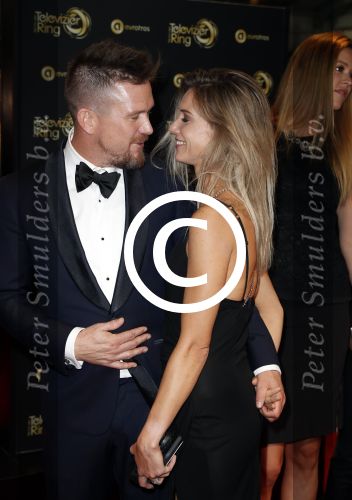 Amsterdam 13 oktober 2016
Televizierring 2016 in de heineken music Hall. Johnny de Mol met zijn vriendin Anouk v Schie