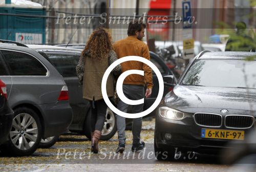 Amsterdam 6 november 2016
Katja Schuurman met haar vriend en aanstaande man Freek van  Noortwijk doen samen boodschappen