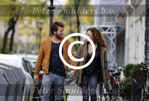 Amsterdam 6 november 2016
Katja Schuurman met haar vriend en aanstaande man Freek van  Noortwijk doen samen boodschappen
