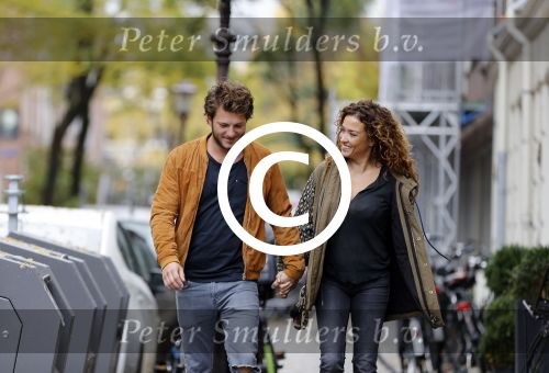 Amsterdam 6 november 2016
Katja Schuurman met haar vriend en aanstaande man Freek van  Noortwijk doen samen boodschappen