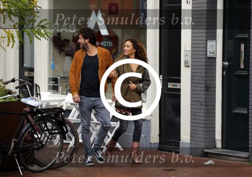 Amsterdam 6 november 2016
Katja Schuurman met haar vriend en aanstaande man Freek van  Noortwijk doen samen boodschappen