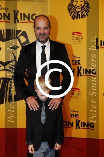 Scheveningen 30 oktober 2016
Premiere the lion king in het circustheater. Kees Boot met zoon