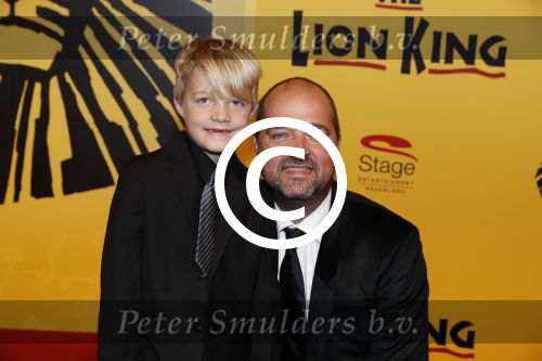 Scheveningen 30 oktober 2016
Premiere the lion king in het circustheater. Kees Boot met zoon