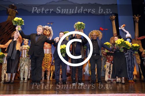 Scheveningen 30 oktober 2016
Premiere the lion king in het circustheater. slotaplaus met de cast.