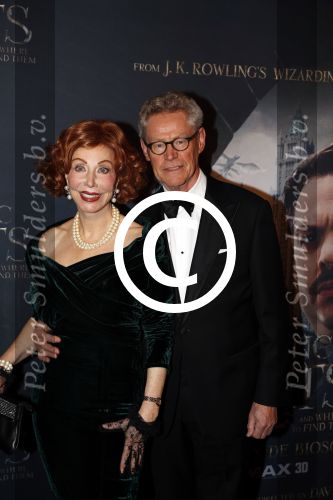 Amsterdam 15 november 2016
Premiere Fantastic beasts in Tuschinski. Marijke Helwegen met man Harrie