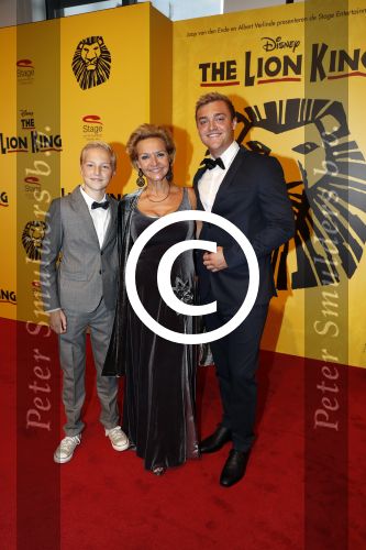 Scheveningen 30 oktober 2016
Premiere the lion king in het circustheater.
Mariska v Kolck met zoons