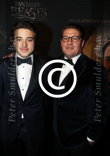 Amsterdam 15 november 2016
Premiere Fantastic beasts in Tuschinski. Martijn en Bickel Krabbe