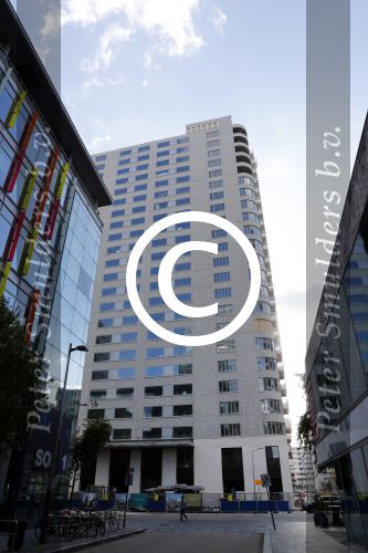 Amsterdam 29 oktober 2016 
In dit appartement complec (intermezzo) heeft Martin garrix de penthouse gekocht.