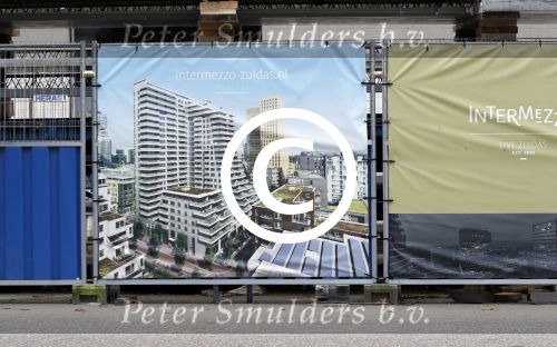 Amsterdam 29 oktober 2016 
In dit appartement complec (intermezzo) heeft Martin garrix de penthouse gekocht.