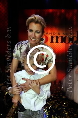 Amsterdam 25 oktober 2016
Finale Hollands Next topmodel gepresenteerd door Anouk Smulders met de finalisten Akke Marije Colette Emma en Noor. Juryleden Fred v Leer Anna Nooshin en Alek Bruessing. Max Smulders met Gina