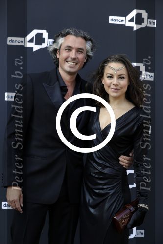 Amsterdam 24 juni 2016
Dance4life gala in het Hilton hotel. Michel Pais met vriendin