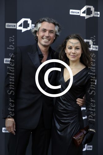 Amsterdam 24 juni 2016
Dance4life gala in het Hilton hotel. Michel Pais met vriendin