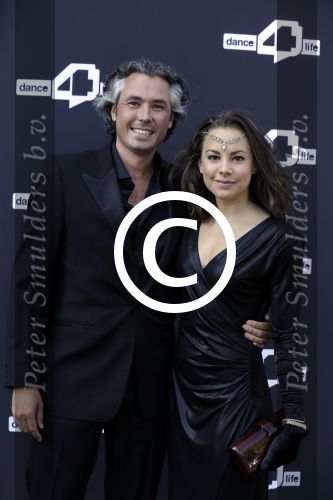 Amsterdam 24 juni 2016
Dance4life gala in het Hilton hotel. Michel Pais met vriendin