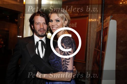 Amsterdam 14 november 2016
Premiere de zevende hemel in theater Carre Myrthe Mylius met haar vriend Sebastiaan