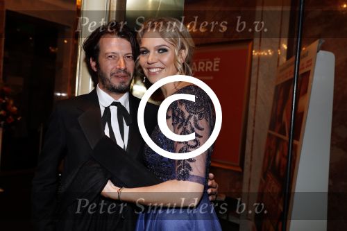 Amsterdam 14 november 2016
Premiere de zevende hemel in theater Carre Myrthe Mylius met haar vriend Sebastiaan
