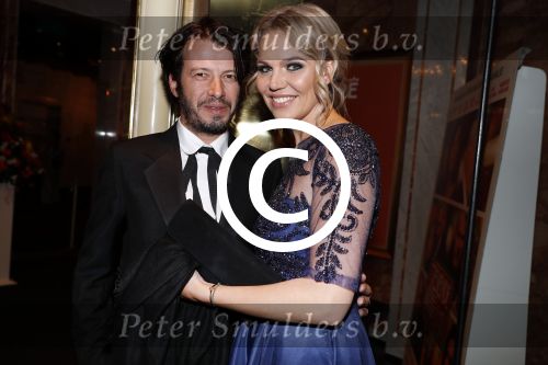 Amsterdam 14 november 2016
Premiere de zevende hemel in theater Carre Myrthe Mylius met haar vriend Sebastiaan