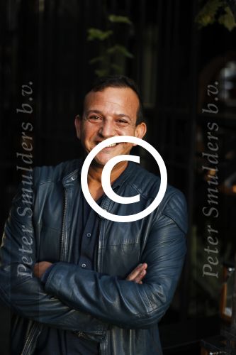 Amsterdam 3 november 2016
Presentatie cd Rene Froger in the harbour Club . Najib Amhali reikt de cd uit.