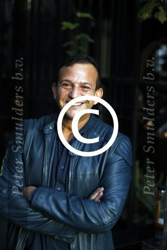 Amsterdam 3 november 2016
Presentatie cd Rene Froger in the harbour Club . Najib Amhali reikt de cd uit.