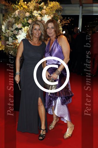 Amsterdam 13 oktober 2016
Televizierring 2016 in de heineken music Hall. Nathalie Moser met een vriendin