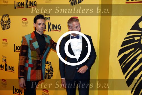 Scheveningen 30 oktober 2016
Premiere the lion king in het circustheater. Onno Hoes met een kennis