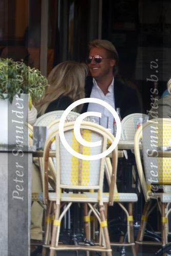 Amsterdam 31 oktober 2016
Patricia Paay met haar vriend Robert Hinfelaar in Amsterdam zuid