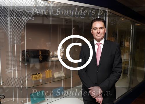 Amsterdam 7 oktober 2016
Paul schulten opent  exposties van tassen Royals. van oa Prinses Juliana koningin Maxima Koningin Elisabeth en Prinses Gracia Monaco.