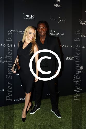 Halfweg 27 oktober 2016
Life after football LAF gala in the sugarfactory. Remy Bonjasky met vriendin