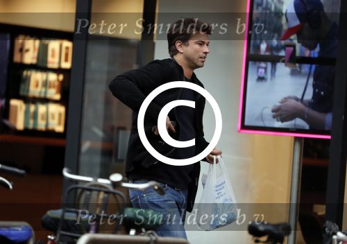 Amsterdam 1 november 2016
Rick Brandsteder doet boodschappen op de beethovenstraat