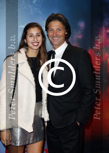 Amsterdam 24 oktober 2016
Premiere Hartenstrijd in Tuschinski. Rick Engelkes met dochter