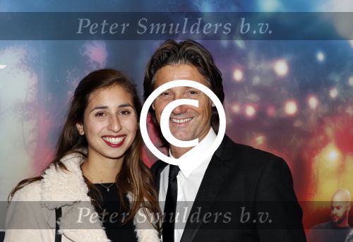 Amsterdam 24 oktober 2016
Premiere Hartenstrijd in Tuschinski. Rick Engelkes met dochter