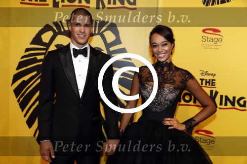 Scheveningen 30 oktober 2016
Premiere the lion king in het circustheater. Romy Monteiro met haar nieuwe vriend