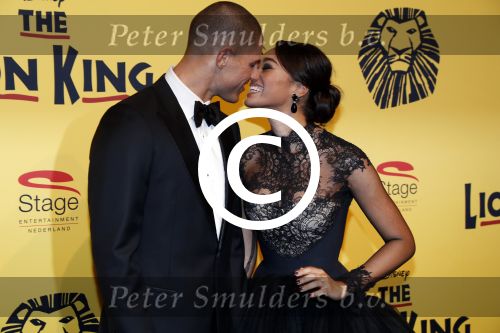 Scheveningen 30 oktober 2016
Premiere the lion king in het circustheater. Romy Monteiro met haar nieuwe vriend