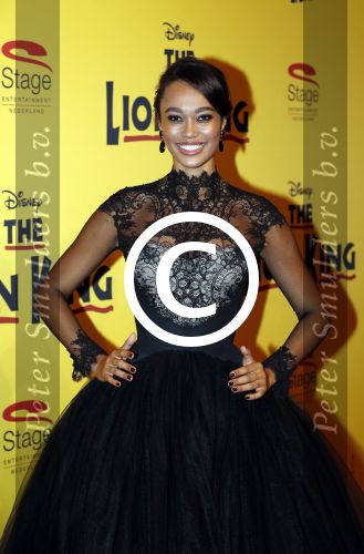 Scheveningen 30 oktober 2016
Premiere the lion king in het circustheater. Romy Monteiro met haar nieuwe vriend