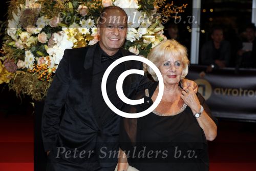 Amsterdam 13 oktober 2016
Televizierring 2016 in de heineken music Hall.
Ron Boszhard met moeder