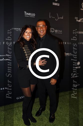 Halfweg 27 oktober 2016
Life after football LAF gala in the sugarfactory. Ruud Gullit met zijn vriendin Karin de Rooij