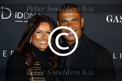 Halfweg 27 oktober 2016
Life after football LAF gala in the sugarfactory. Ruud Gullit met zijn vriendin Karin de Rooij