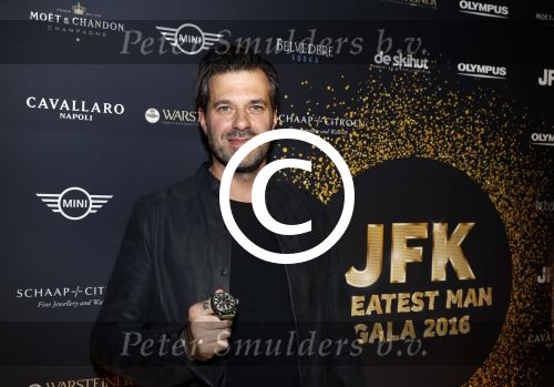 Amsterdam 8 oktober 2016
JFK Gala in the harbour club Amsterdam. Winnaar Sergio Herman kwam met zijn zwangere vrouw Ellemieke Vermolen