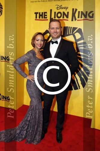 Scheveningen 30 oktober 2016
Premiere the lion king in het circustheater. Sonja Silva met man