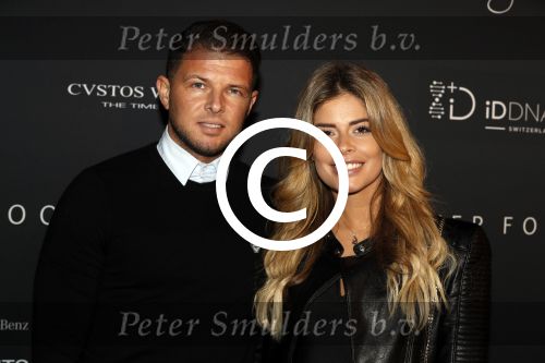 Halfweg 27 oktober 2016
Life after football LAF gala in the sugarfactory.
Stephanie Tency met vriend