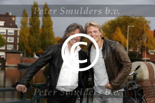 Amsterdam 3 november 2016
Presentatie cd Rene Froger in the harbour Club . Najib Amhali reikt de cd uit. Thomas Berge en Edwin v Hoevelaak