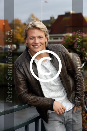 Amsterdam 3 november 2016
Presentatie cd Rene Froger in the harbour Club . Najib Amhali reikt de cd uit. Thomas Berge en Edwin v Hoevelaak