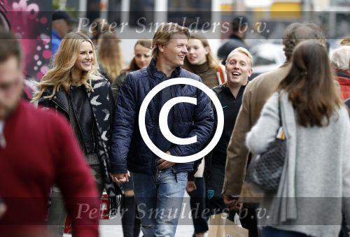 15 Oktober 2016 Thomas Berge met zijn nieuwe vriendin, zangeres Cassidy Roeks