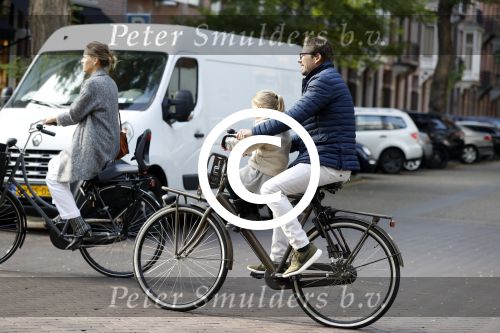 Amsterdam 14 oktober 2016
Tim Immers met dochter en vriendin in amsterdam zuid